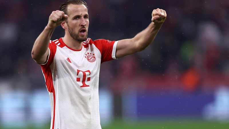 FC Bayern Mnichov postoupí do čtvrtfinále Ligy mistrů utkáním 3:0